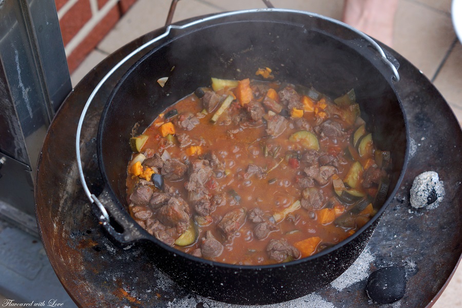 Provencialischer Lammeintopf aus dem Dutch Oven Flavoured with Love